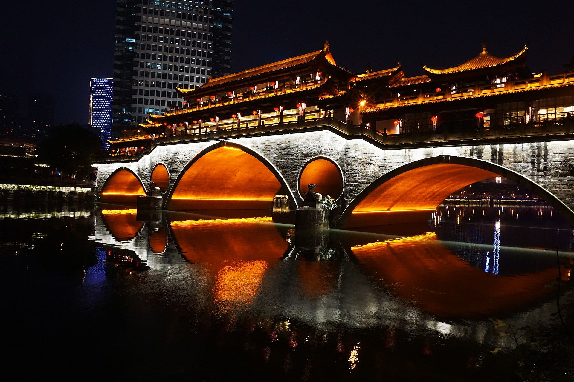 1920px-Anshun_Bridge_Chengdu.jpg