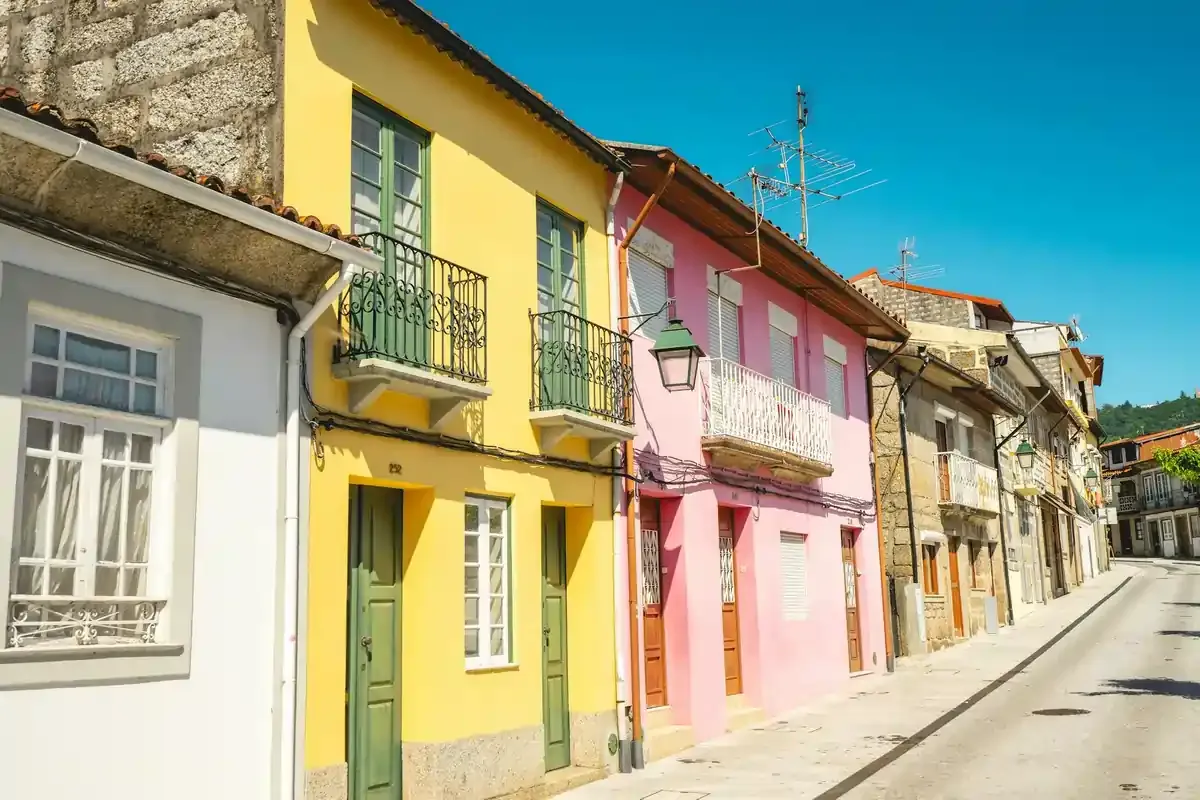 6. Streets of Guimaraes.jpeg