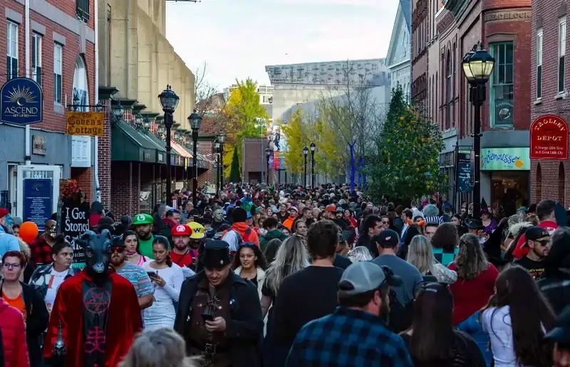 Source: https://www.boston.com/?p1=header_logo