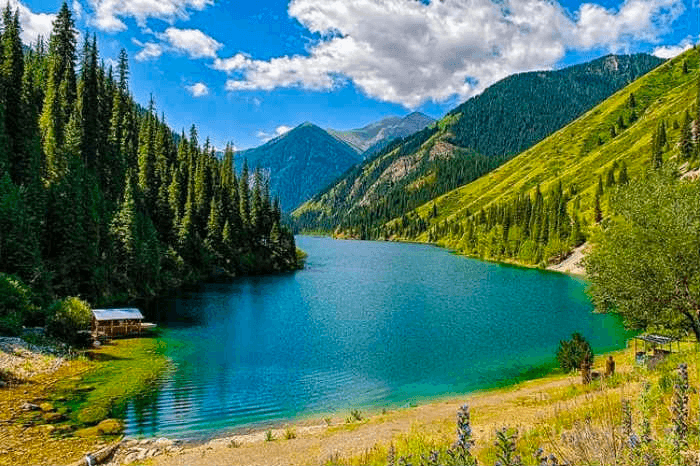 Kolsai Lake | Source: Caravanistan