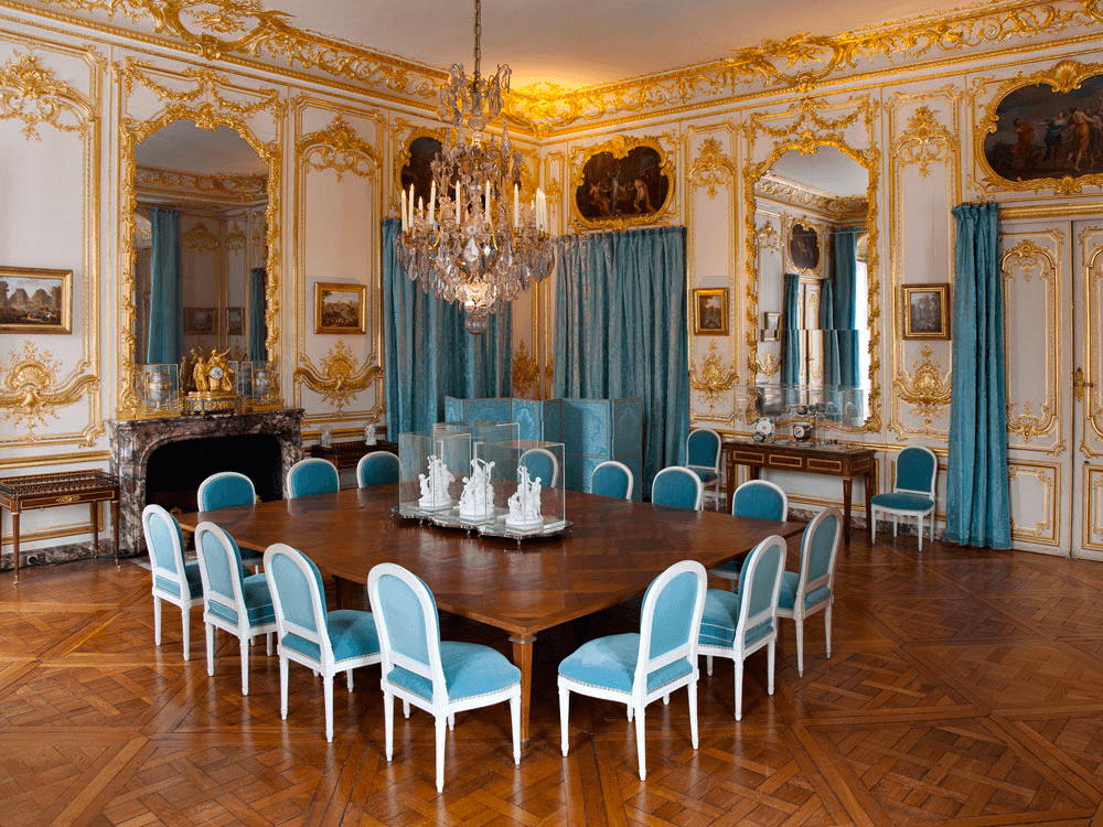 Source: Chateau Versailles
